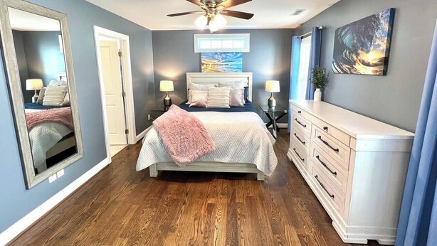4 bedrooms, desk, iron/ironing board, WiFi (free)