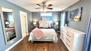 4 bedrooms, iron/ironing board, WiFi, bed sheets