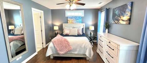 4 chambres, fer et planche à repasser, Wi-Fi, draps fournis