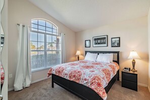 5 bedrooms, WiFi, bed sheets