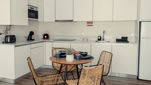 Basic Apartment | Private kitchen - Shellter Apartments (Marinha Grande)