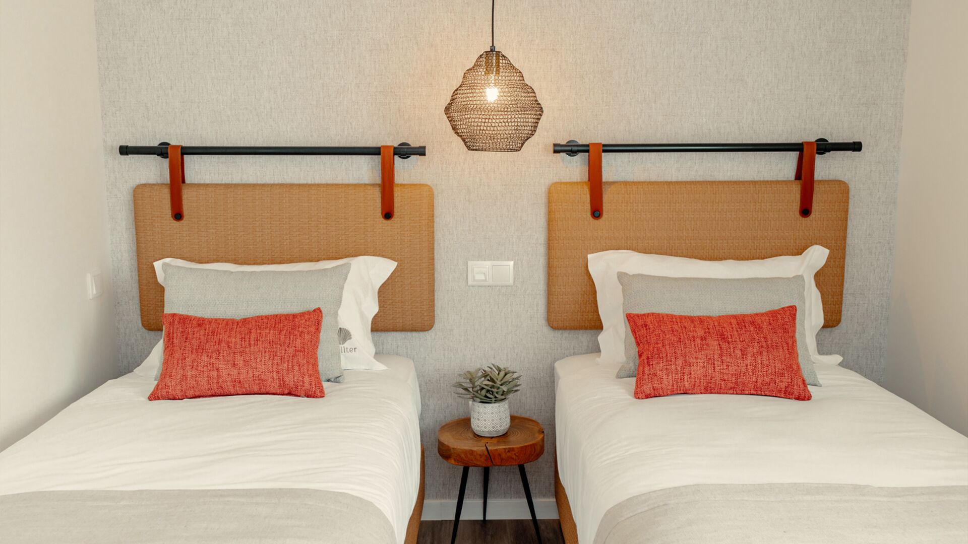 Family Apartment | Individually decorated, soundproofing, iron/ironing board, free WiFi