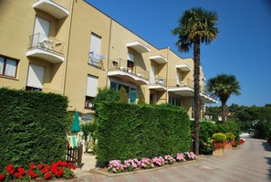 Free cribs/infant beds - Holiday Park- Studio (Capoliveri)