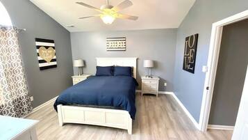 3 bedrooms, iron/ironing board, WiFi, bed sheets