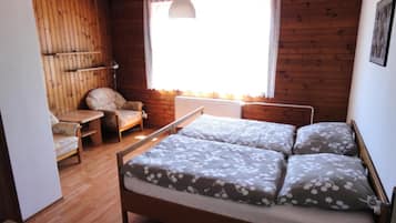 4 kamar tidur