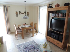 1 habitación y cunas gratuitas 