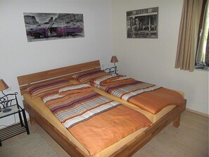 Free cots/infant beds