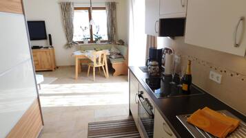 1 bedroom, iron/ironing board, WiFi