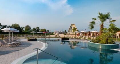 Marina Houseboat 3 pax