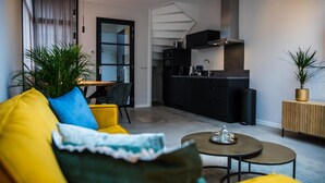 2 bedrooms, free cots/infant beds - Holidayhome 4 Persons - Kon Emmaweg 26 Vrouwenpolder Uitspanning Oranjezon (Vrouwenpolder)