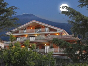 Room - Etna Royal - Trilocale Vista Mare (Trecastagni)