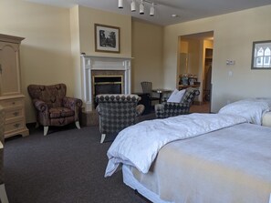 Bed sheets - Stratford Suites (Stratford)