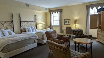 Double Queen Deluxe Room | 2 bedrooms, bed sheets