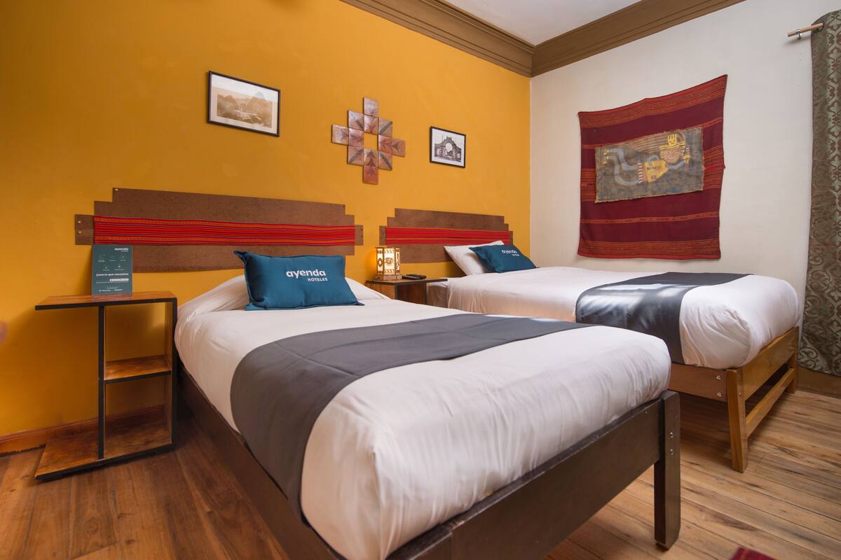 Hypo-allergenic bedding, free WiFi, bed sheets
