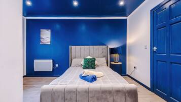 Classic Apartment, Private Bathroom