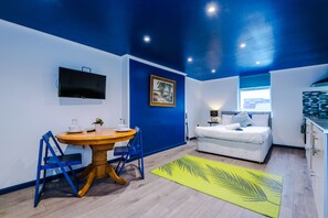 Appartement Confort, salle de bains privée | Bar lounge