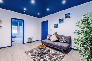 Appartement Classique, salle de bains privée | Bar lounge