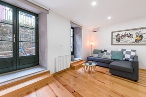 TV - GuestReady - Green Bay Garden (Porto)