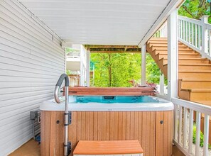 Bain à remous extérieur