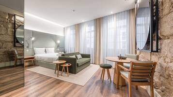 Desk, internet, bed sheets