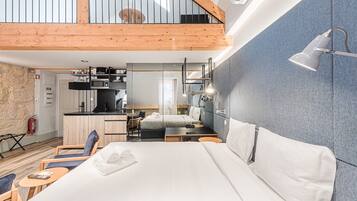 Desk, internet, bed sheets