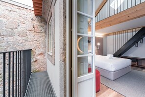 Desk, Internet, bed sheets - GuestReady - Mercadores Apartments - Room H (Porto)