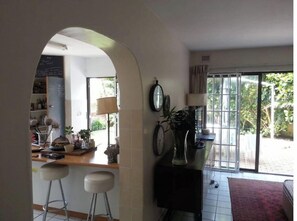 Nicht klassifiziertes Bild, 2 von 18, Schaltfläche