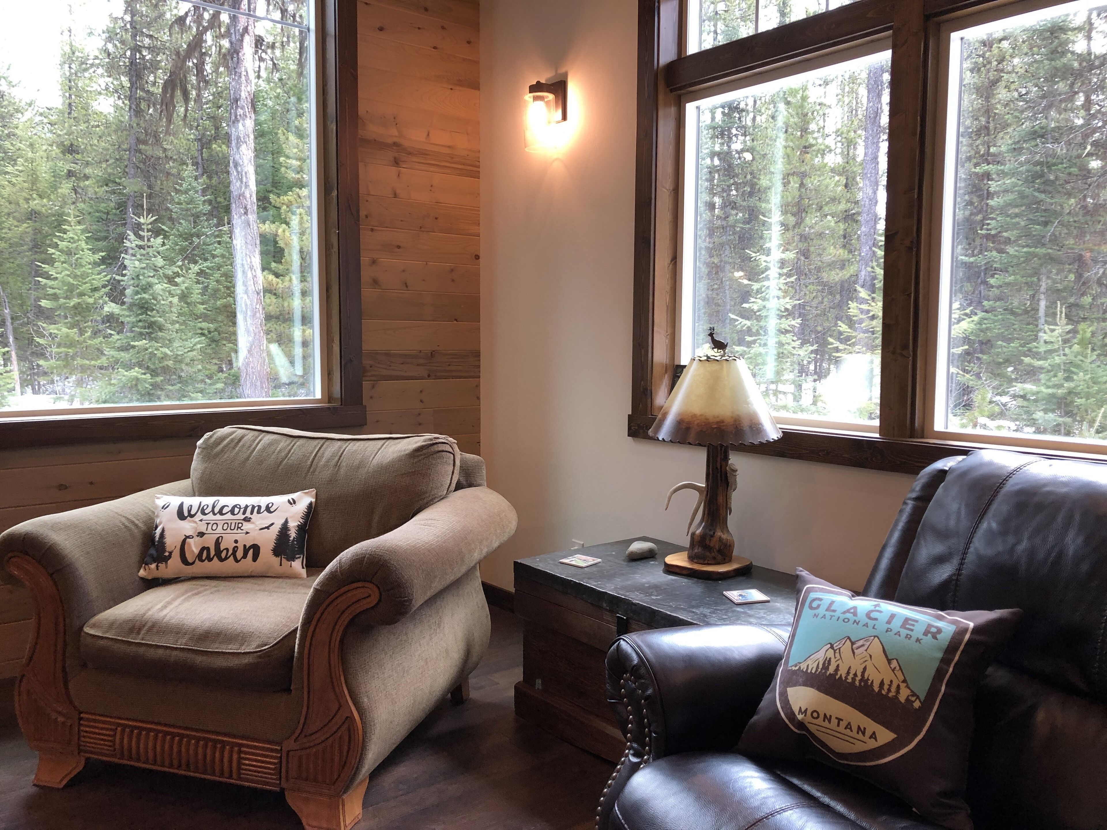 TV connectée, cheminée, lecteur de DVD