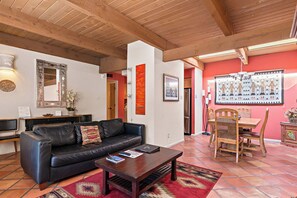 Smart-TV, peis og DVD-spiller