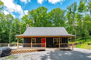 House (Huckleberry Hill) | Exterior - Huckleberry Hill (Davis)