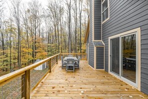 House (Huckleberry Hill) | Exterior - Huckleberry Hill (Davis)