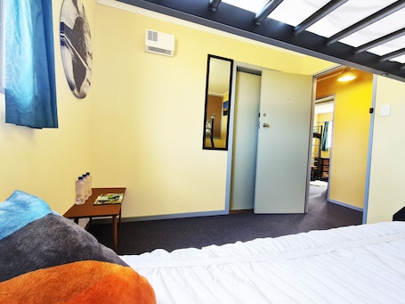 Queen Bunk Room. Rarakau Lodge