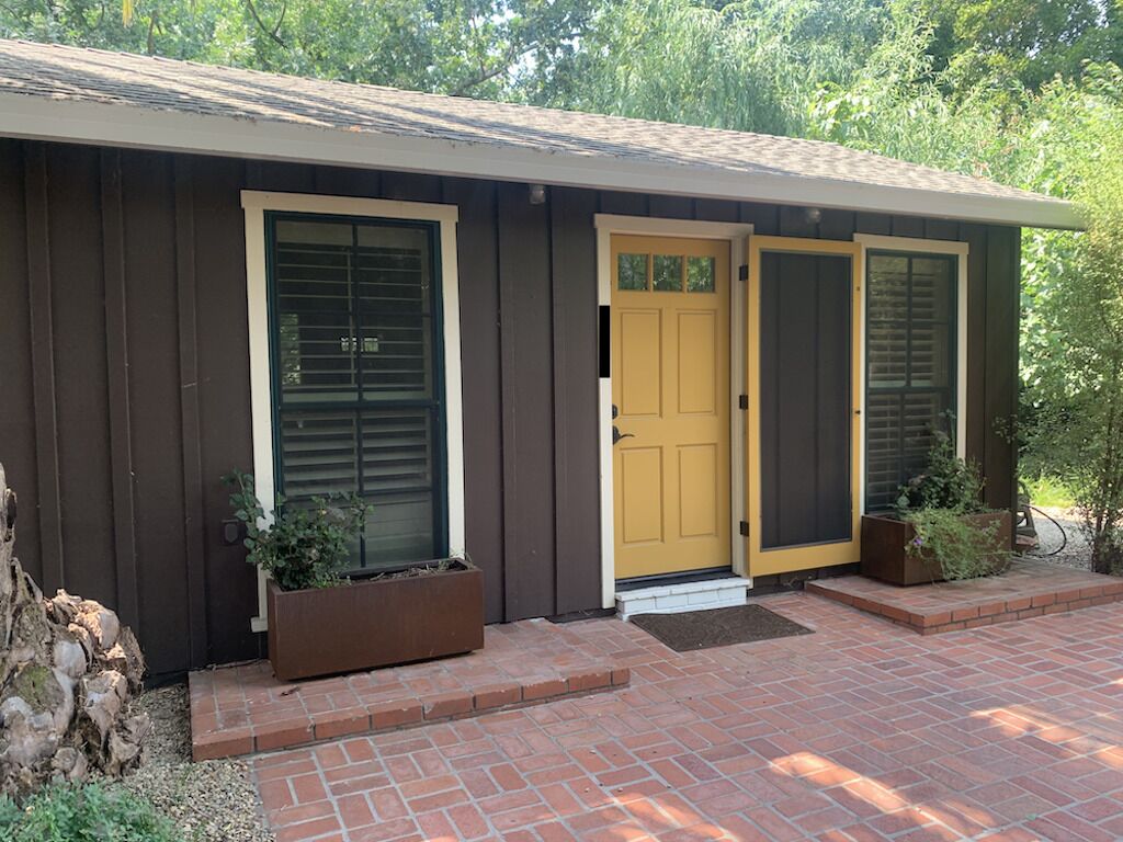 تفاصيل الفندق من الخارج