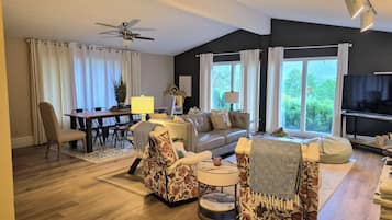 Smart TV, fireplace, video games, books