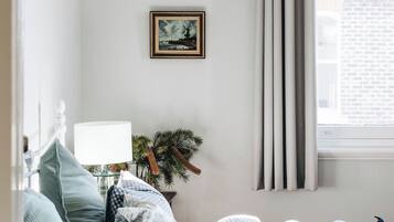 11 Schlafzimmer, Schreibtisch, Bügeleisen/Bügelbrett, kostenloses WLAN