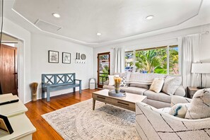 TV, offices - South Park | Mountain Views | Central | Tranquil (San Diego)