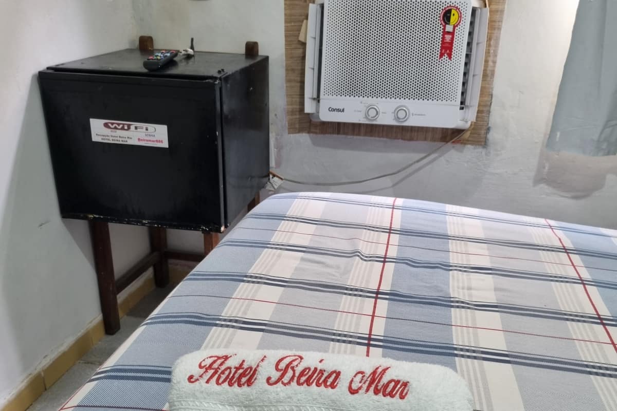 Family Quadruple Room | Hypo-allergenic bedding, minibar, free WiFi, bed sheets