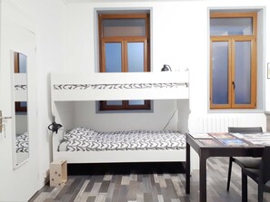 1 chambre, fer et planche Ă repasser, accĂšs au Wi-Fi (inclus)
