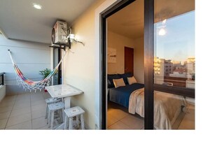 1 chambre, bureau, fer et planche à repasser, Wi-Fi gratuit