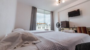 Standard Triple Room - Hotel El Plaza Centro de Lima (Lima)