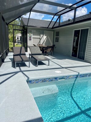 Outdoor pool, a heated pool