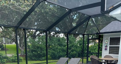 Private heated in-ground pool oasis with golf cart in Rio Grande!
