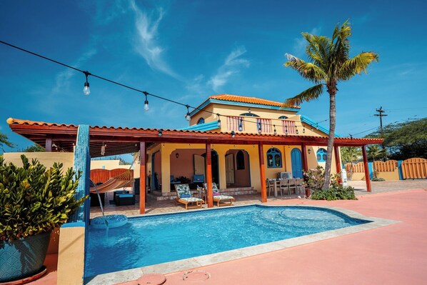 Pool - Villa Encantada Aruba with Private Pool and garden (Noord)