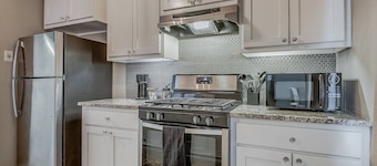 Cozy Crestwood Classic 3BR Home!