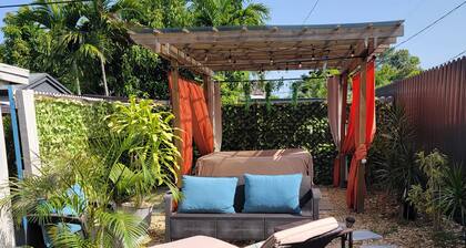 2BD/1B/7PPL/Wi-Fi/BBQ/SPA/Free Parking & Washer/Dryer