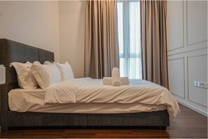 Design Condo, 3 Bedrooms, Balcony, City View | 1 bedroom, blackout drapes, free WiFi, bed sheets