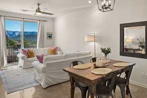 TV, fireplace - Awesome Location! 2 Bedroom Townhome in West Sedona! Calle Del Sol - S126 (Sedona)