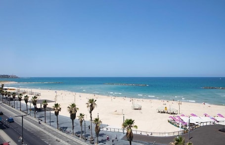 Beach/ocean view. SEVEN Tel Aviv