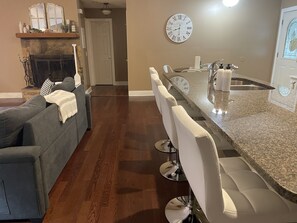 Interior - Cozy home on Lake Oconee w/gameroom & Golden Tee (eatonton)