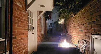 Washington Family Property, Lower Carriage House in Old Town on 107 S Lee Street